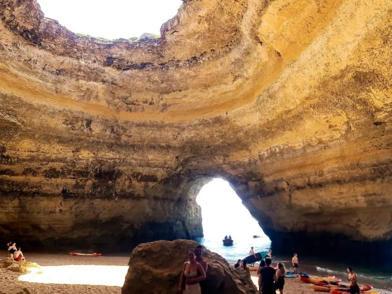Benagil Express Kayak Tour: Get inside the beautiful Benagil cave! The most famous natural attraction of the golden Algarve coast, the Benagil sea cave is a sight to be seen. The only way to get in there is by water, and a guided kayak tour is the best choice!